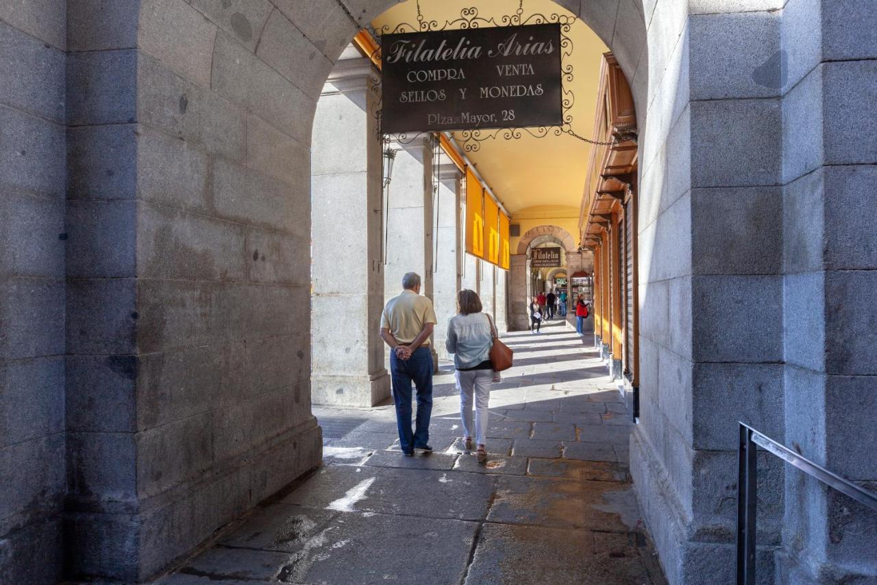 Luxury Belmont Puerta Del Sol Apartment Madrid Bagian luar foto