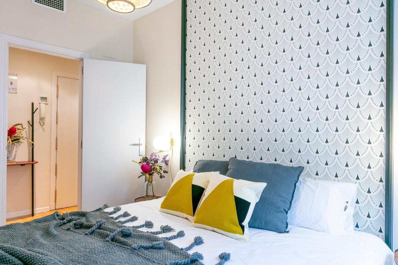 Luxury Belmont Puerta Del Sol Apartment Madrid Bagian luar foto