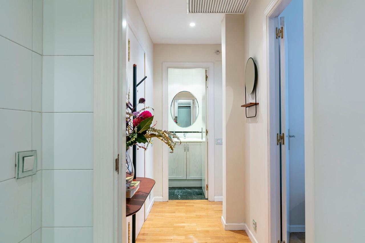 Luxury Belmont Puerta Del Sol Apartment Madrid Bagian luar foto