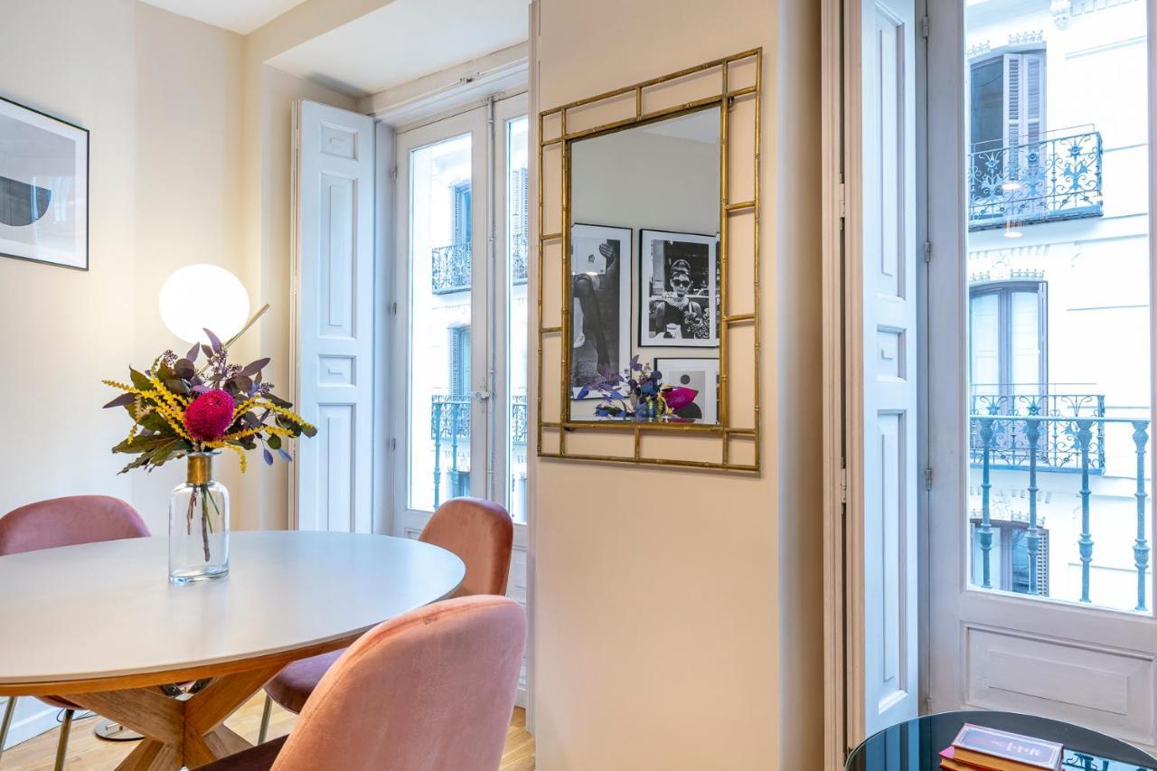Luxury Belmont Puerta Del Sol Apartment Madrid Bagian luar foto