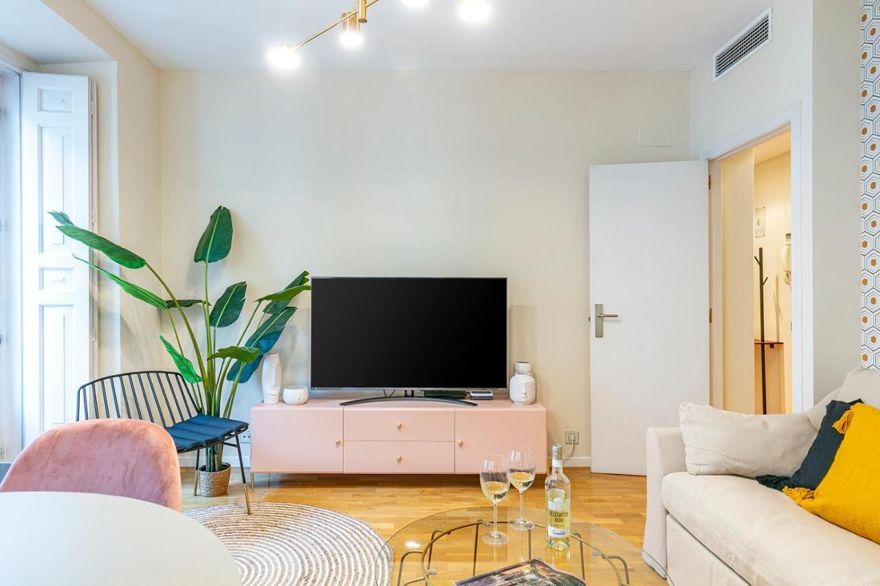 Luxury Belmont Puerta Del Sol Apartment Madrid Bagian luar foto